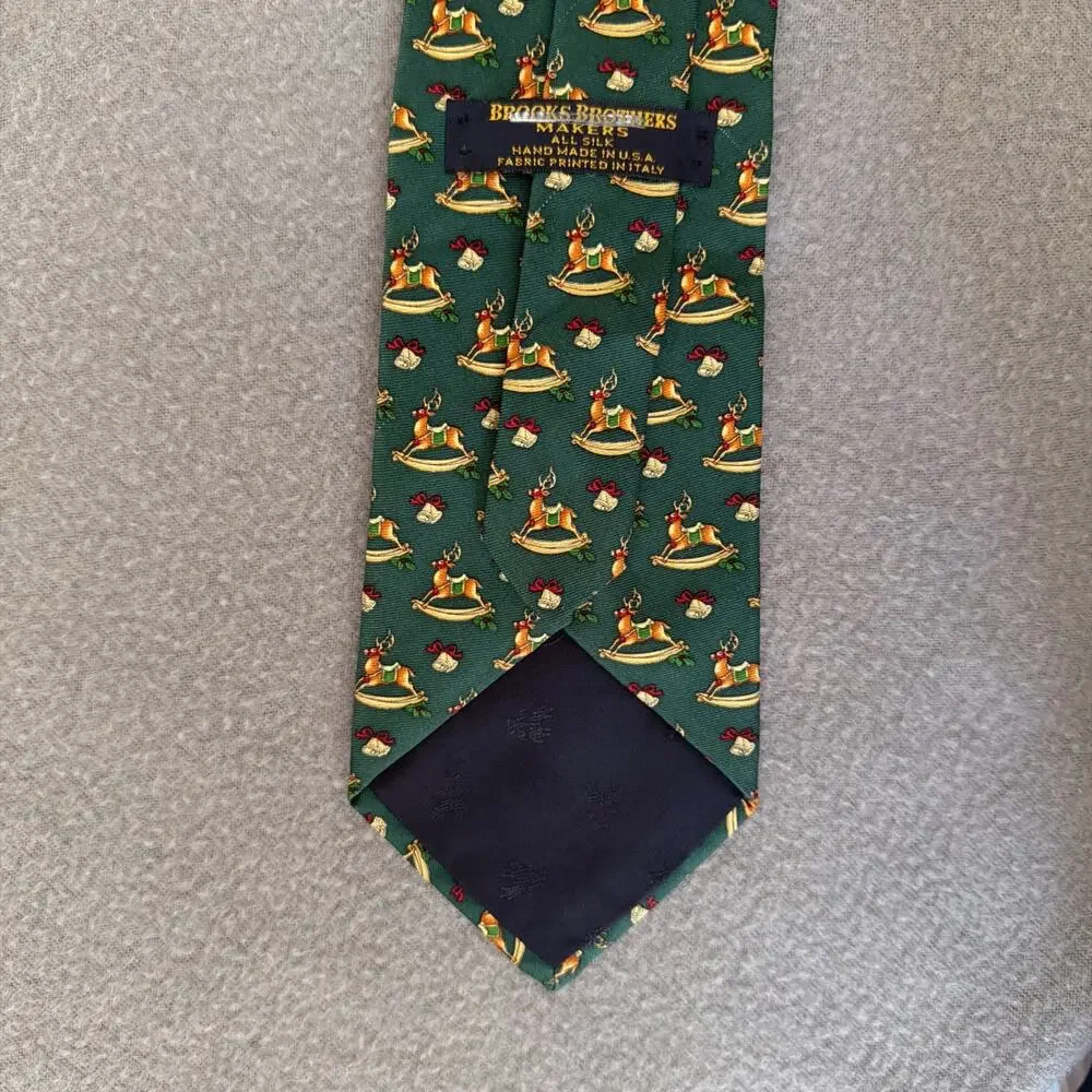 Brook Brothers Tie Necktie Christmas Holiday Rocking Reindeer Green Party Gift